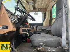 2015  Western Star  4900 SF  T/A  Day Cab Tractor