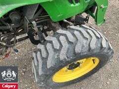 2011  John Deere  3520  Tractor