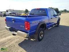 2008  Dodge  Ram 2500  4x4 SXT 4dr Mega Cab 6.3 ft. SB Hemi