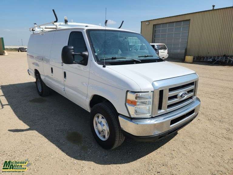 2014  Ford  E-350  Super Duty  Cargo Van