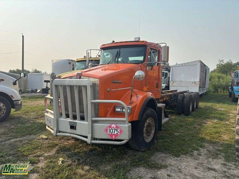 2009  Kenworth  T800  T/A  Cab & Chassis