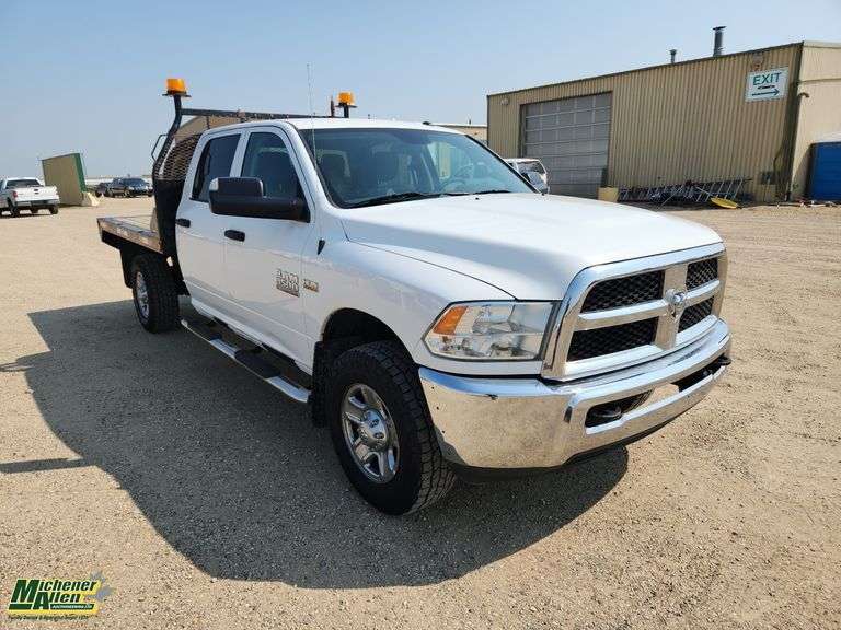 2017  Ram  3500 4X4  S/A  Deck Truck