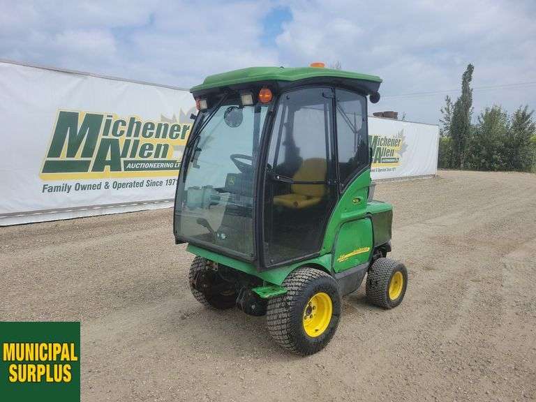 2009  John Deere  1545 Series 2  4x4  Mower