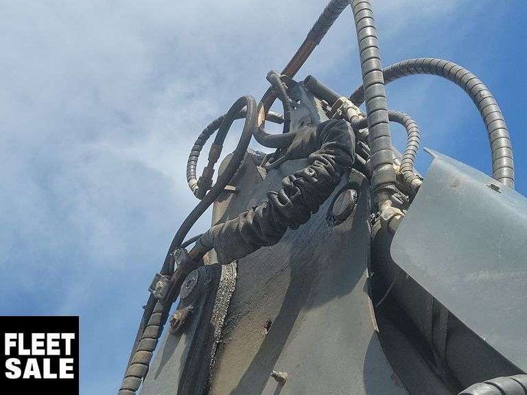 2009  John Deere  410J  Extendahoe