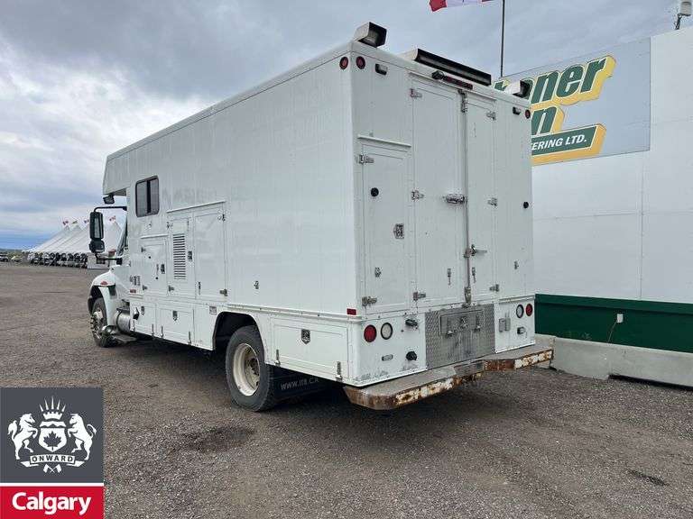 2012  International  DuraStar 4300  S/A  Service Truck
