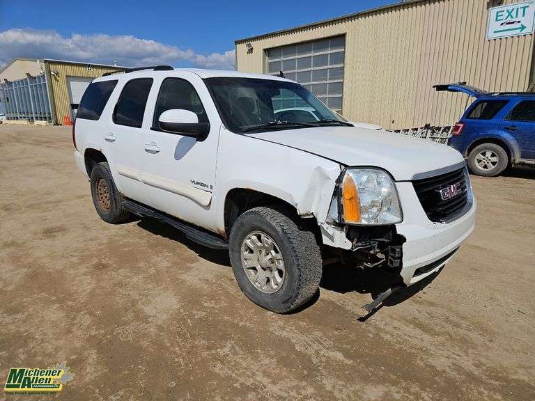 2007  GMC  Yukon AWD