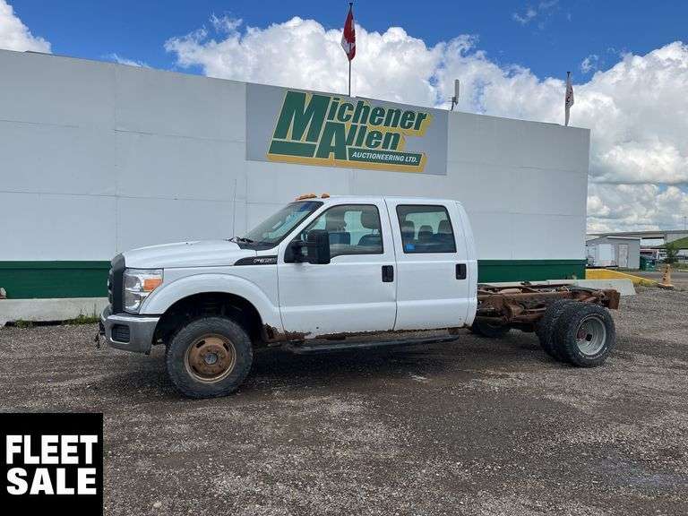 2012  Ford  F-350 Super Duty 4X4  Dual Rear Wheel  Cab & Chassis