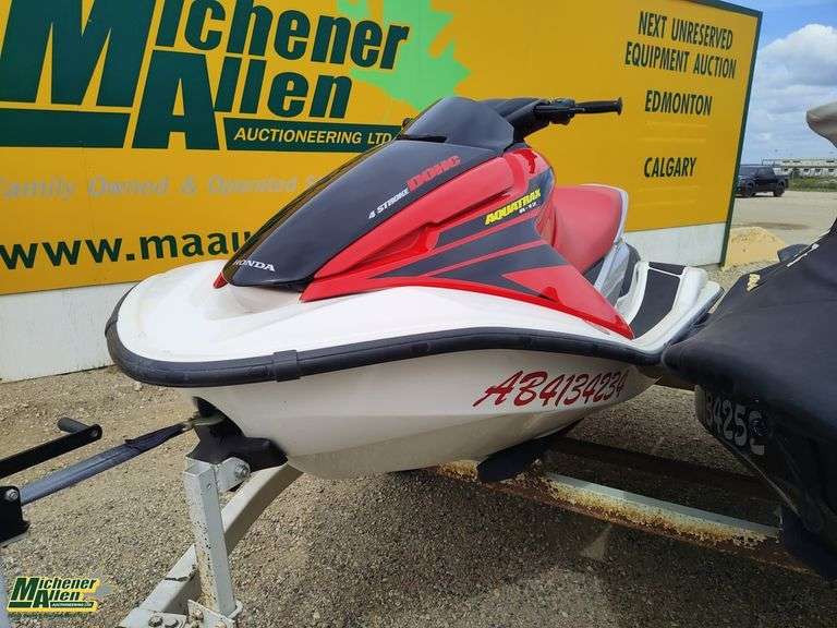 2004  Honda   Aquatrax R-12 PWC