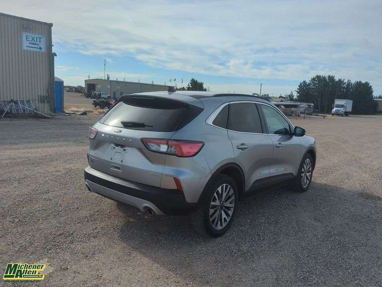 2022  Ford  Escape  Titanium AWD