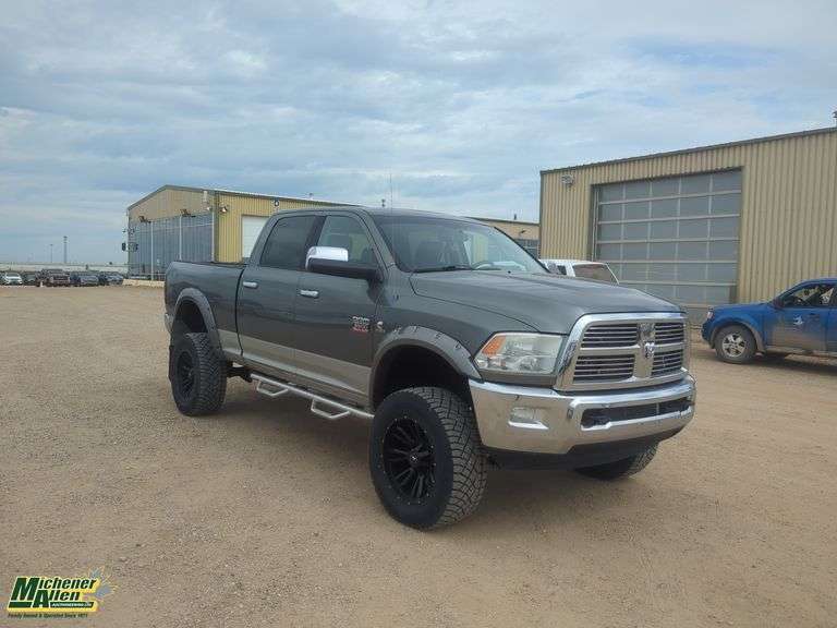 2010  Dodge  Ram 3500  4x4 Laramie 4dr Crew Cab 6.3 ft. SB SRW Pickup