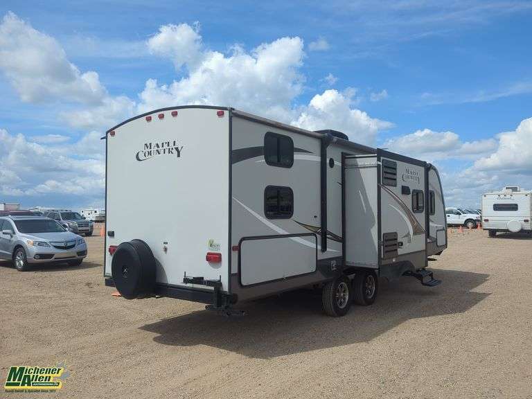 2014 CrossRoads RV Maple Country T/A BP - Michener Allen Auctioneering Ltd