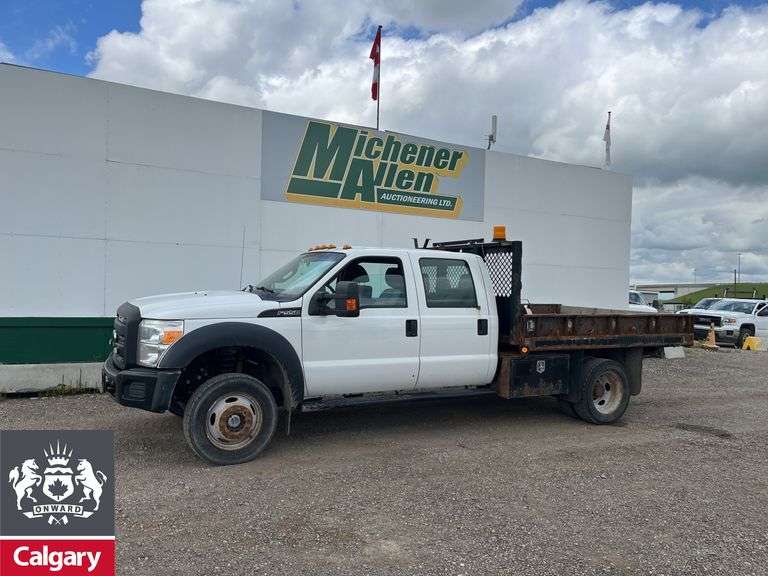 2015  Ford  F-550 Super Duty 4X4  S/A  Deck Truck