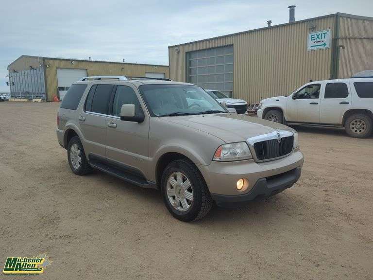 2004  Lincoln  Aviator  AWD Luxury 4dr SUV