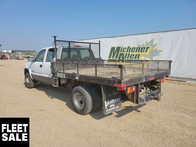 2006  GMC  Sierra 3500  S/A  Deck Truck