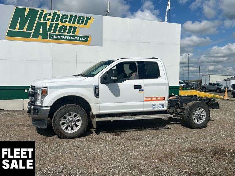 2021  Ford  F-350 Super Duty 4X4  S/A  Cab & Chassis