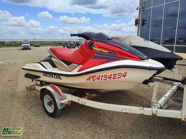2004  Honda   Aquatrax R-12 PWC