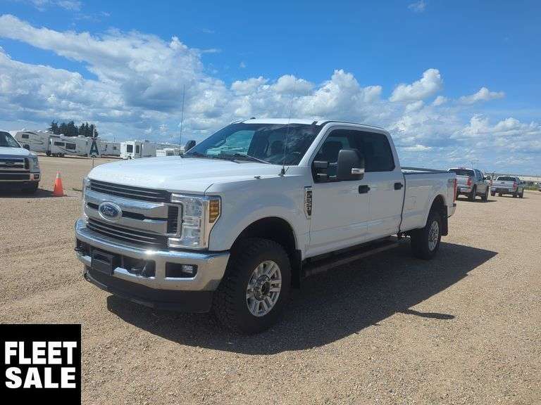 2019  Ford  F-350 Super Duty  4x4 XLT 4dr Crew Cab 8 ft. LB SRW Pickup