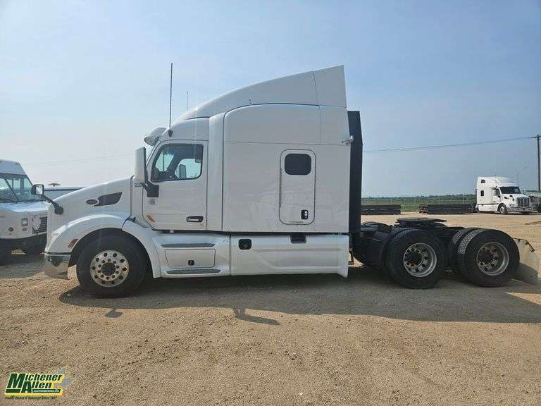 Non-Operable  2019  Peterbilt  579  T/A  Sleeper Tractor