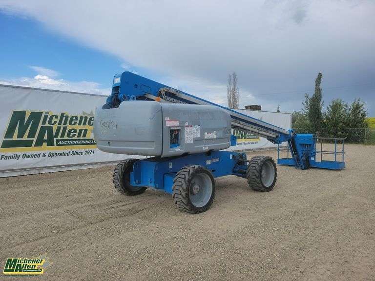 2005  Genie  S65  500  LBS  Boom Lift