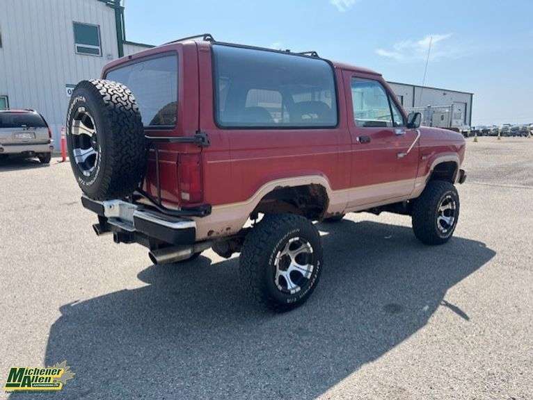 1988  Ford  Bronco II  2dr Eddie Bauer 4WD SUV