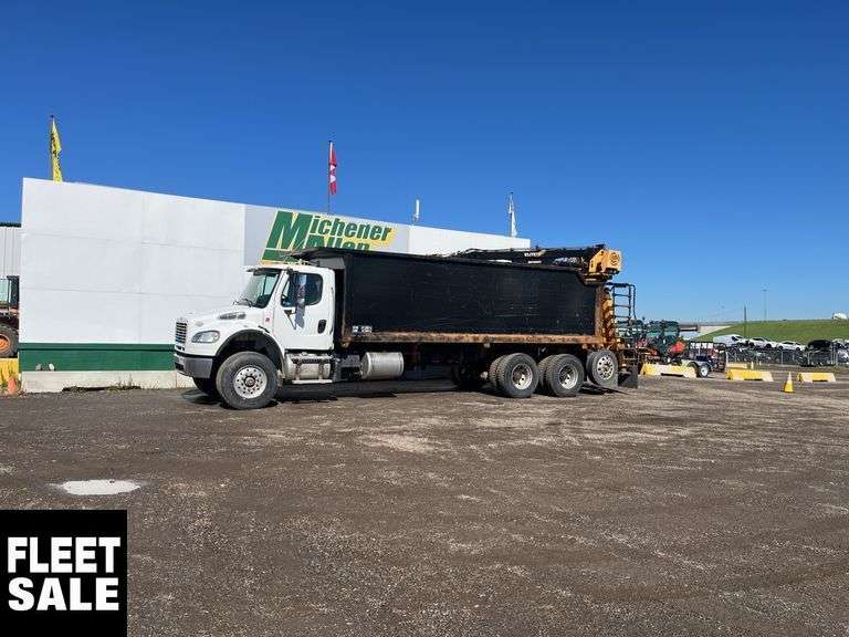 2016  Freightliner  M2 106  T/A  Crane Truck