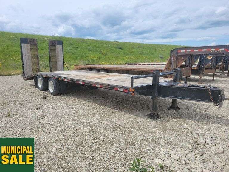 2014  Double A Trailers  T/A  26 ft.  Pintle Hitch Equipment Trailer