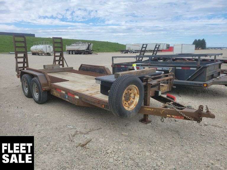 2008  MAXX-D  Carhauler  T/A  18 ft.  Car Trailer