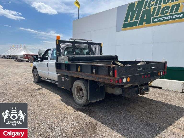 2016  Ford  F-350 Super Duty 4x4  S/A  Tilt Deck Truck