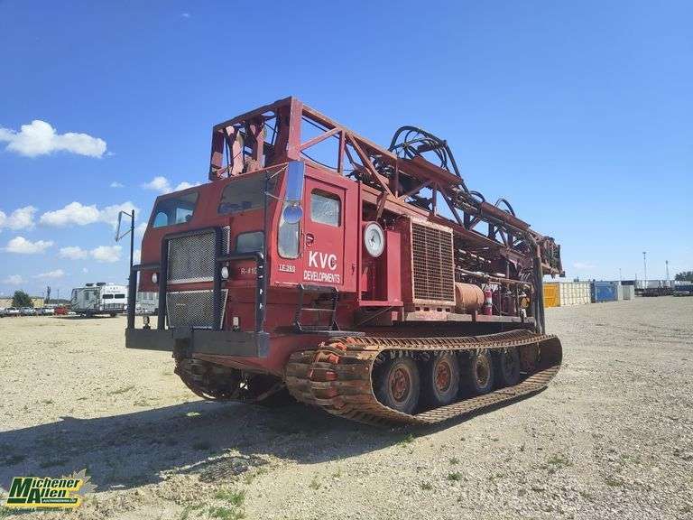 1981  Terra Flex  TF 360  Digger Derrick Tracked Carrier