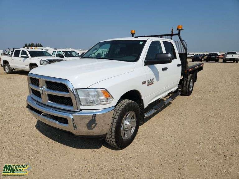 2017  Ram  3500 4X4  S/A  Deck Truck