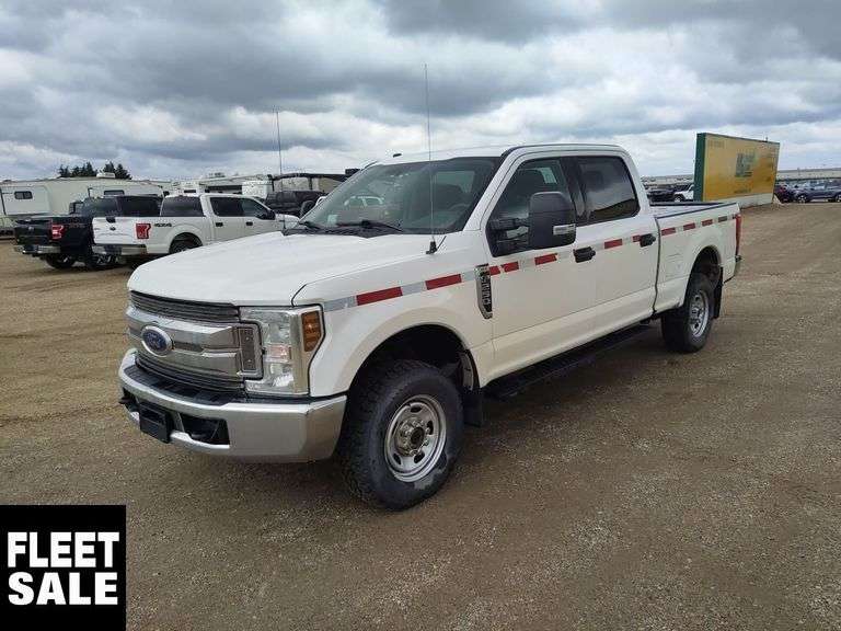 2019  Ford  F-250 Super Duty  4x4 XLT 4dr Crew Cab 6.8 ft. SB