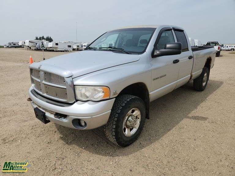 2005  Dodge  Ram 2500  4dr Quad Cab SLT 4WD LB