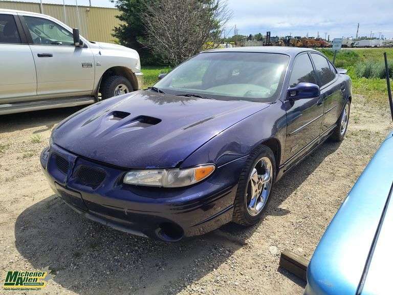 Non-Running  2000  Pontiac  Grand Prix  GTP