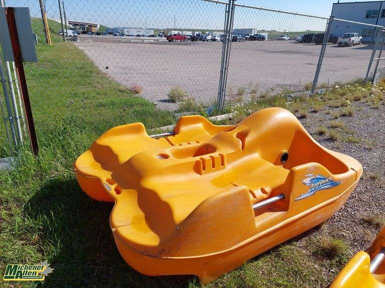 2010  Water Bee  Future Beach Paddle Boat