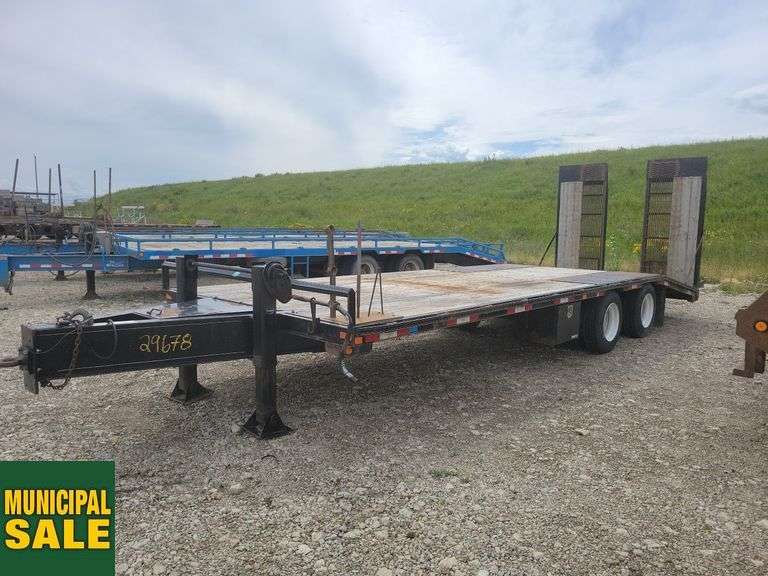 2014  Double A Trailers  T/A  26 ft.  Pintle Hitch Equipment Trailer