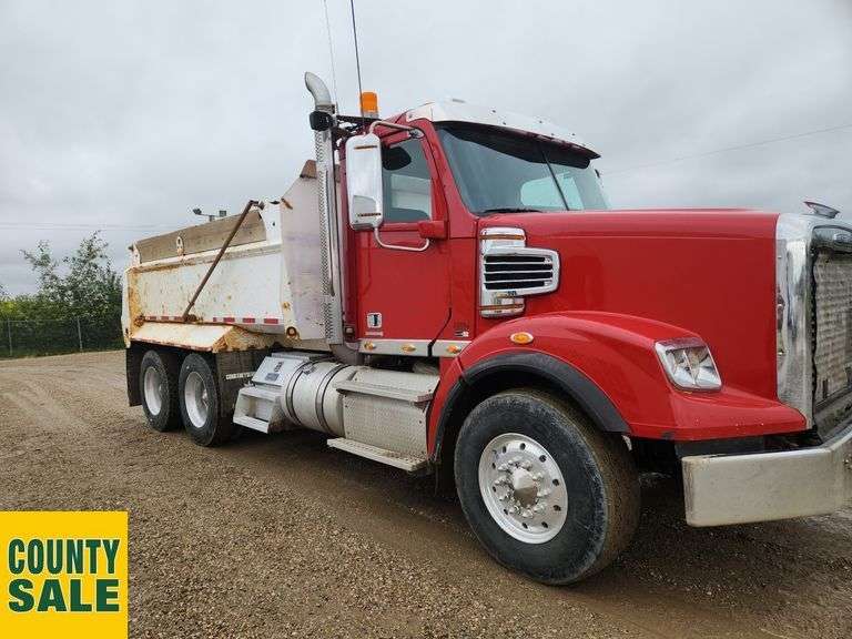 2012  Freightliner  Coronado 122 SD  T/A  Dump Truck