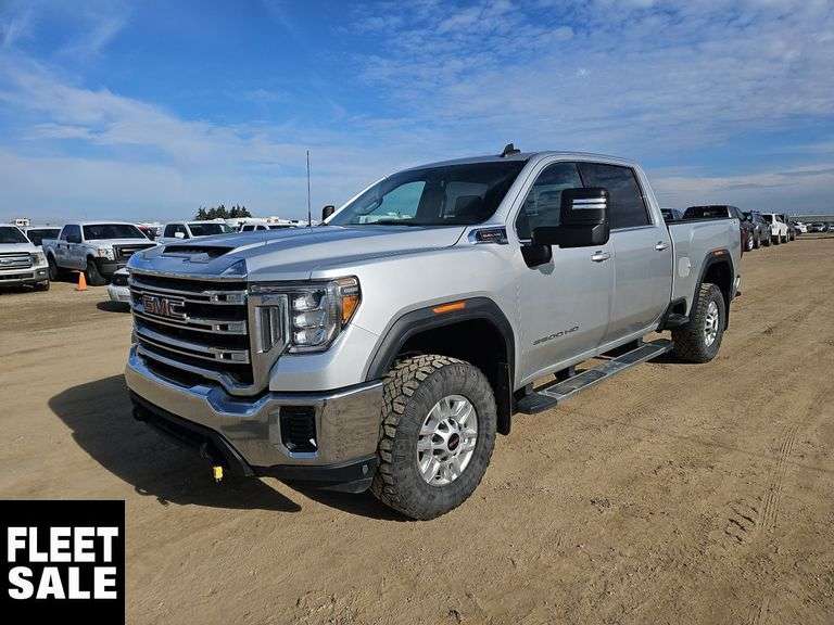 2020  GMC  Sierra 2500HD  4x4 SLE 4dr Crew Cab SB