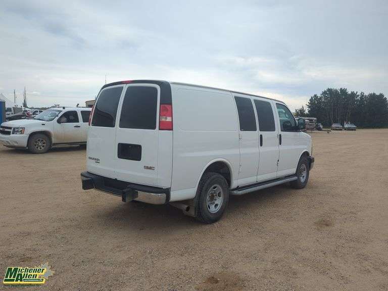 2015  GMC  Savana  Cargo Van
