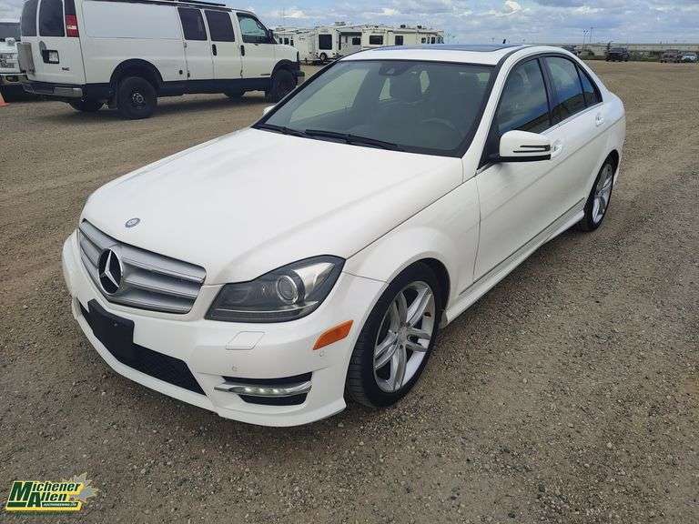 2013  Mercedes-Benz  C-Class  AWD C 300 4MATIC 4dr Sedan