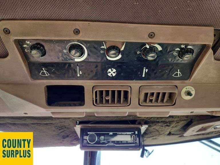 1988  John Deere  4650  Tractor