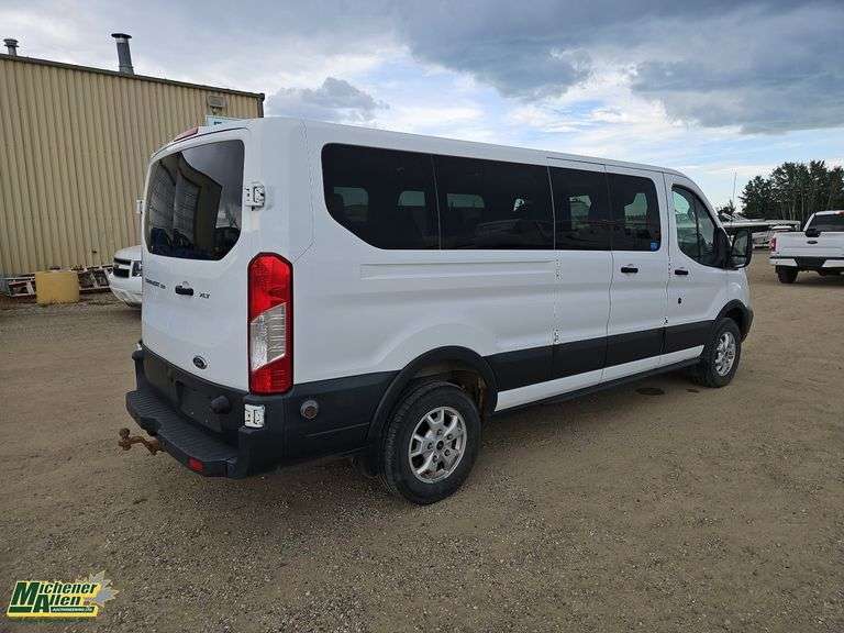 2016  Ford  Transit  350 XLT 3dr LWB Low Roof Passenger Van w/60/40 Passenger Side Doors
