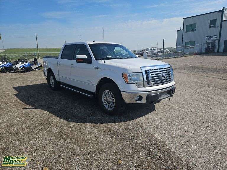 2011  Ford  F-150  4x4 Lariat 4dr SuperCrew Styleside 5.5 ft. SB