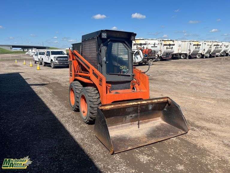 Thomas  T133  Rubber Tired Skid Steer
