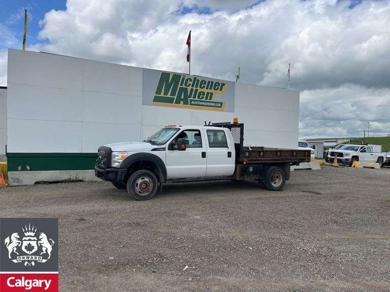 2015  Ford  F-550 Super Duty 4X4  S/A  Deck Truck