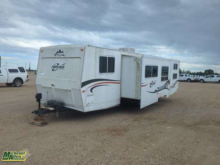 2006  Vanguard  Frontier F1281SL T/A BP