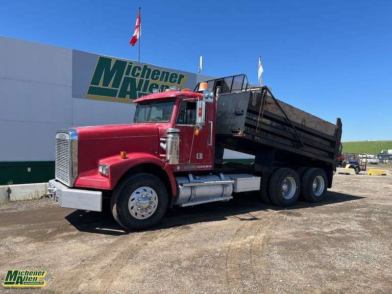 1993  Freightliner  FLD120 SD  T/A  Dump Truck