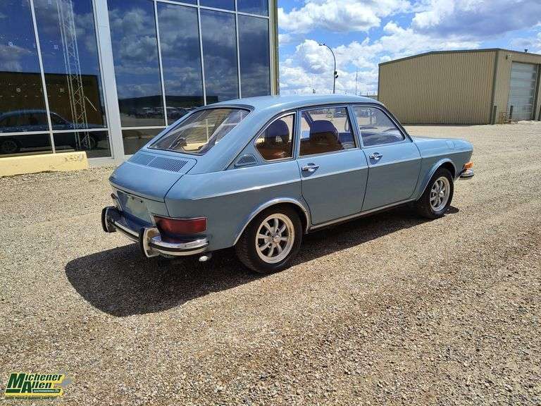 1972  Volkswagen   411  4 Door