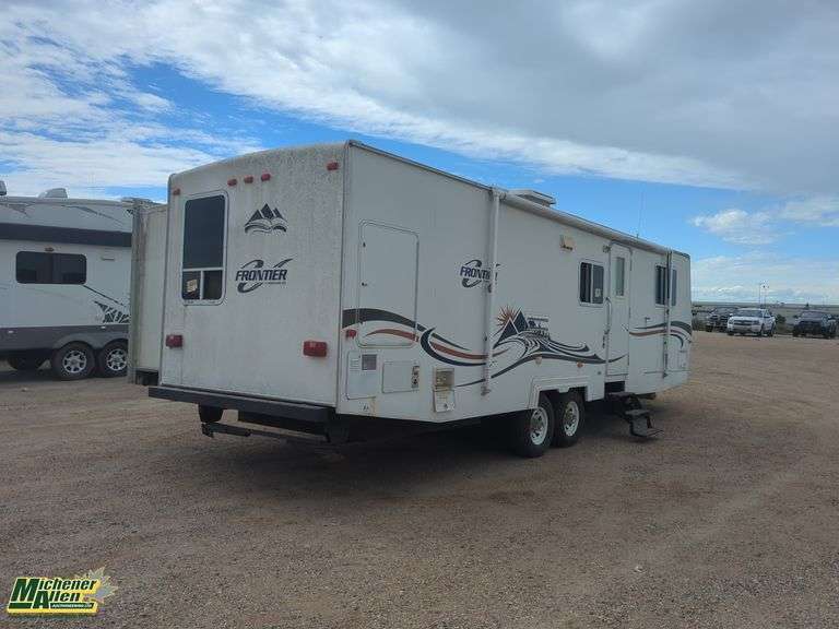 2006  Vanguard  Frontier F1281SL T/A BP