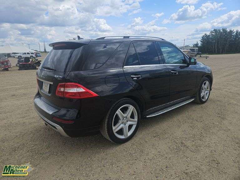 2014  Mercedes-Benz  M-Class