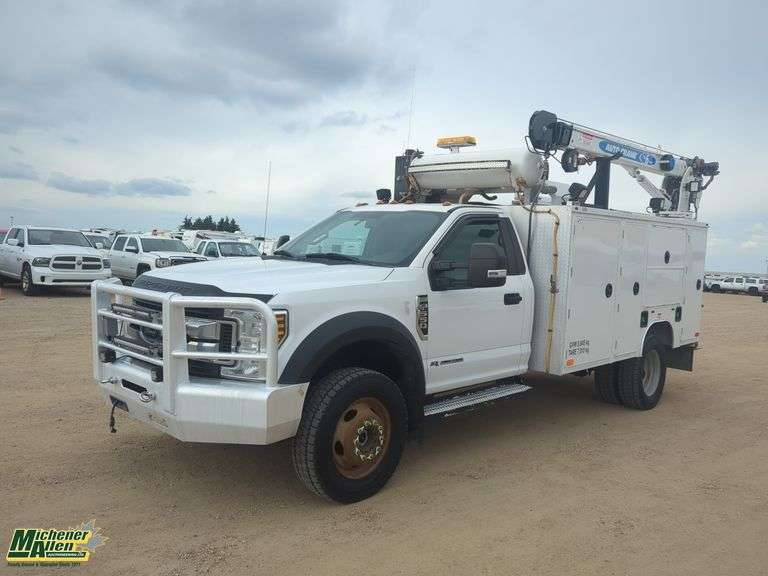 2018  Ford  F-550 Super Duty  XLT 4X4  S/A  Service Truck
